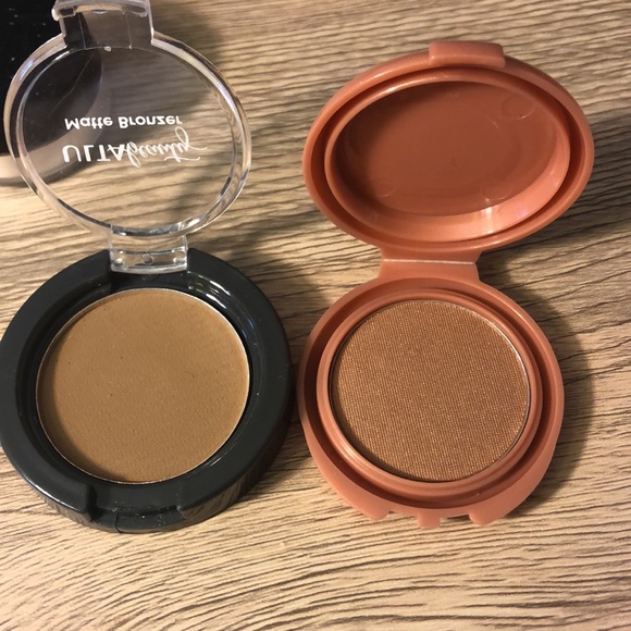 Bronzer & Setting powder bundle! - Picture 4 of 7